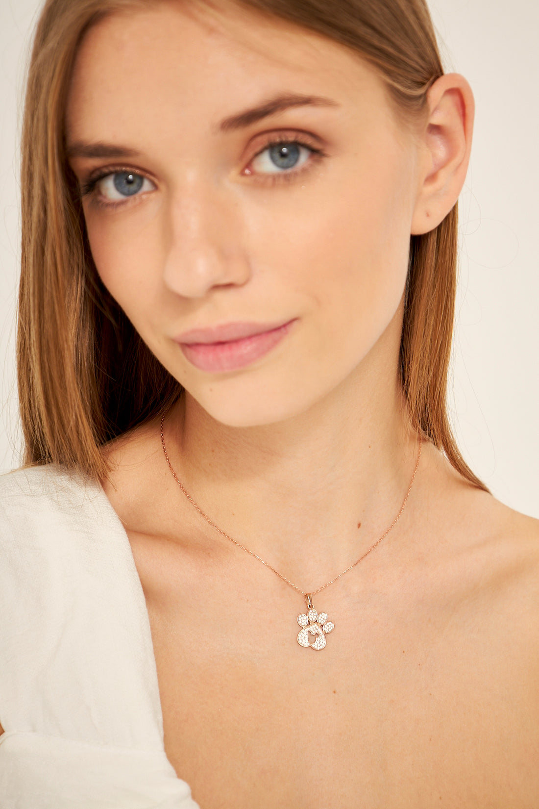 White Mickey Mouse Pati Kolye